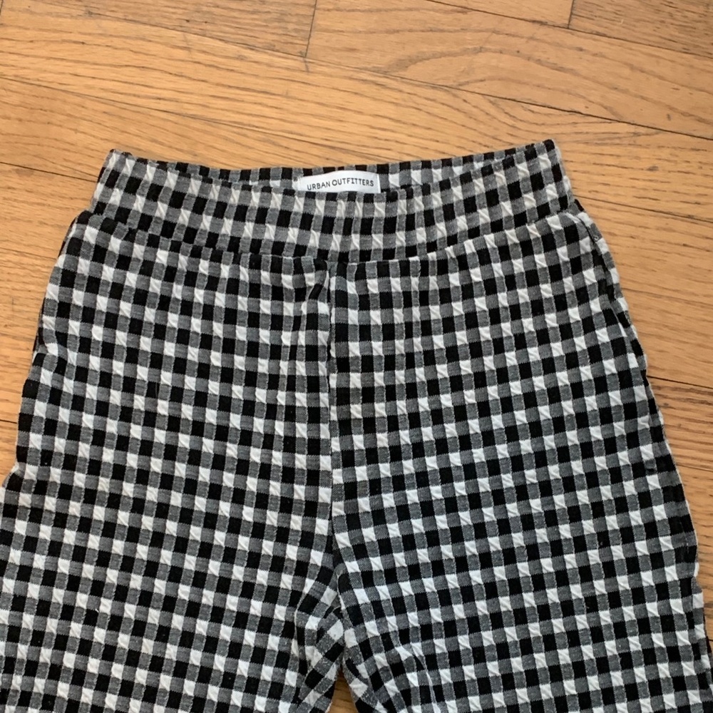 URBAN OUTFITTERS checkered flare pants